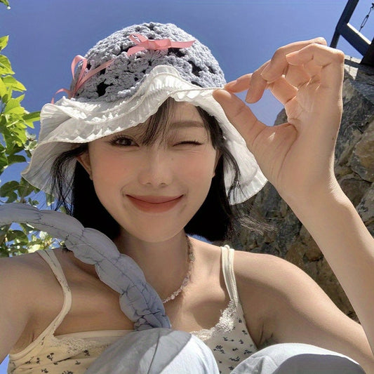 Outdoor Hollowed Out Handmade Bow Fisherman Hat for Women Traveling with A Large Brim That Accentuates The Face and A Small Hat